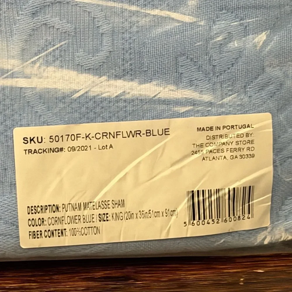 The Company Store Putnam Cotton Matelassé Shams (2), King. Corn Flower Blue. NWT